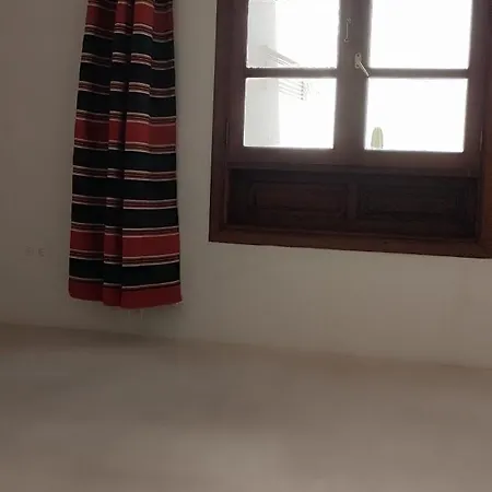 Chic And Basic In Lejlighed Tahiche