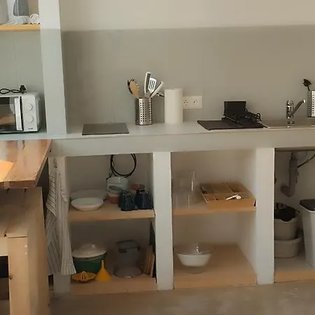 Apartment Chic And Basic In Tahiche