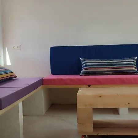 Chic And Basic In Apartment