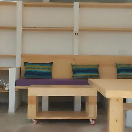 Apartment Chic And Basic In Tahiche